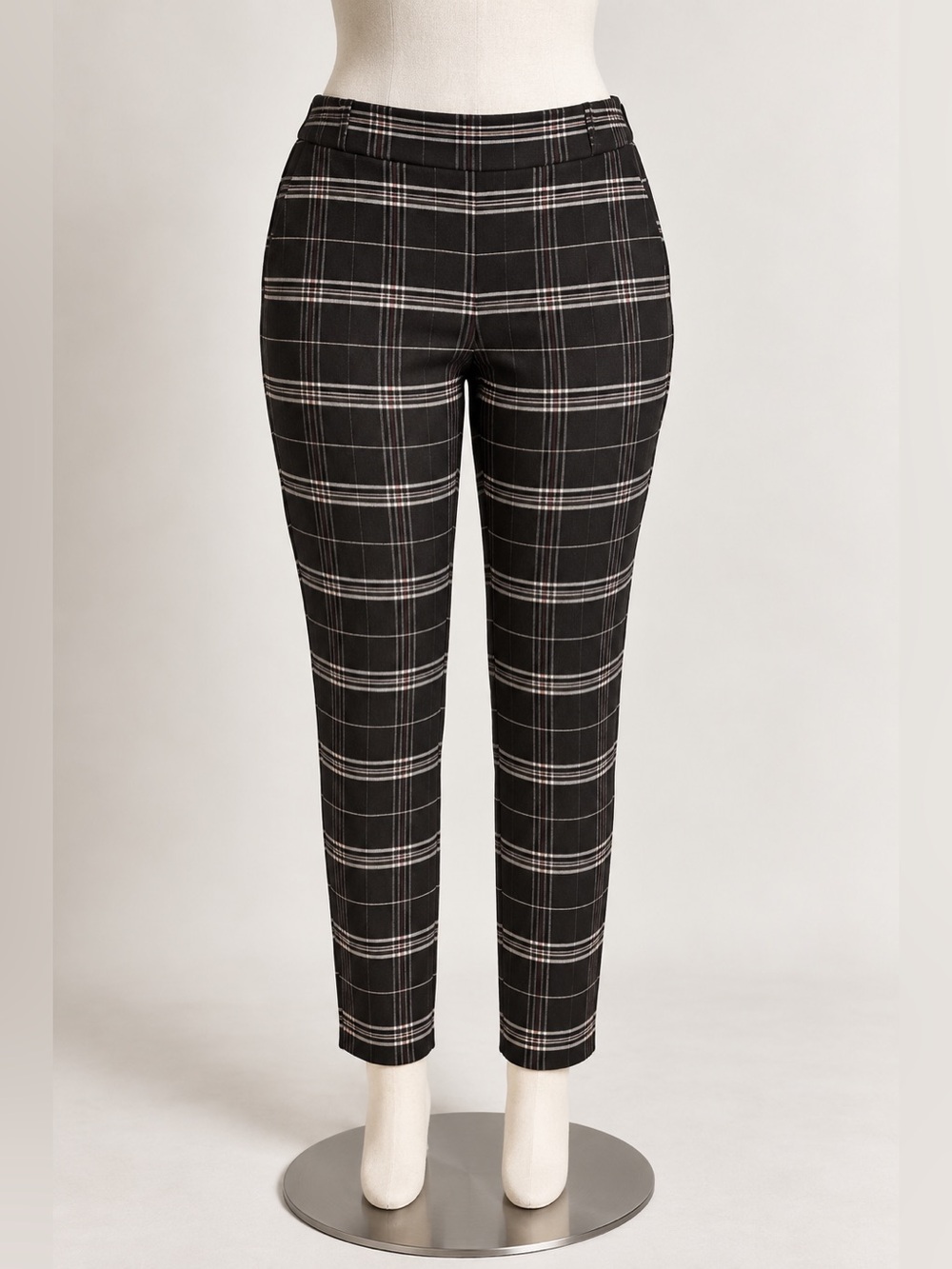 AVA & GRACE Plaid Pants size large